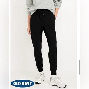 Old Navy Women’s Black Joggers